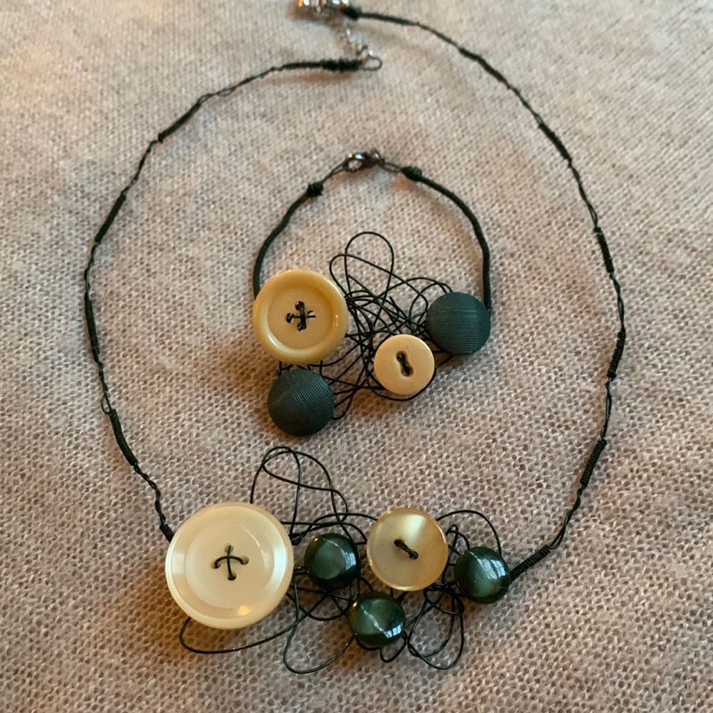 2x30$ ❄️ DUO necklace & bracelet - Wire & Vintage buttons - Green Beige